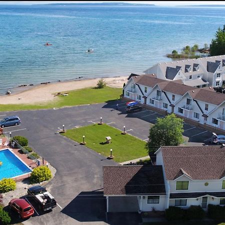 Bridgeview Motel Маккино Сити Экстерьер фото