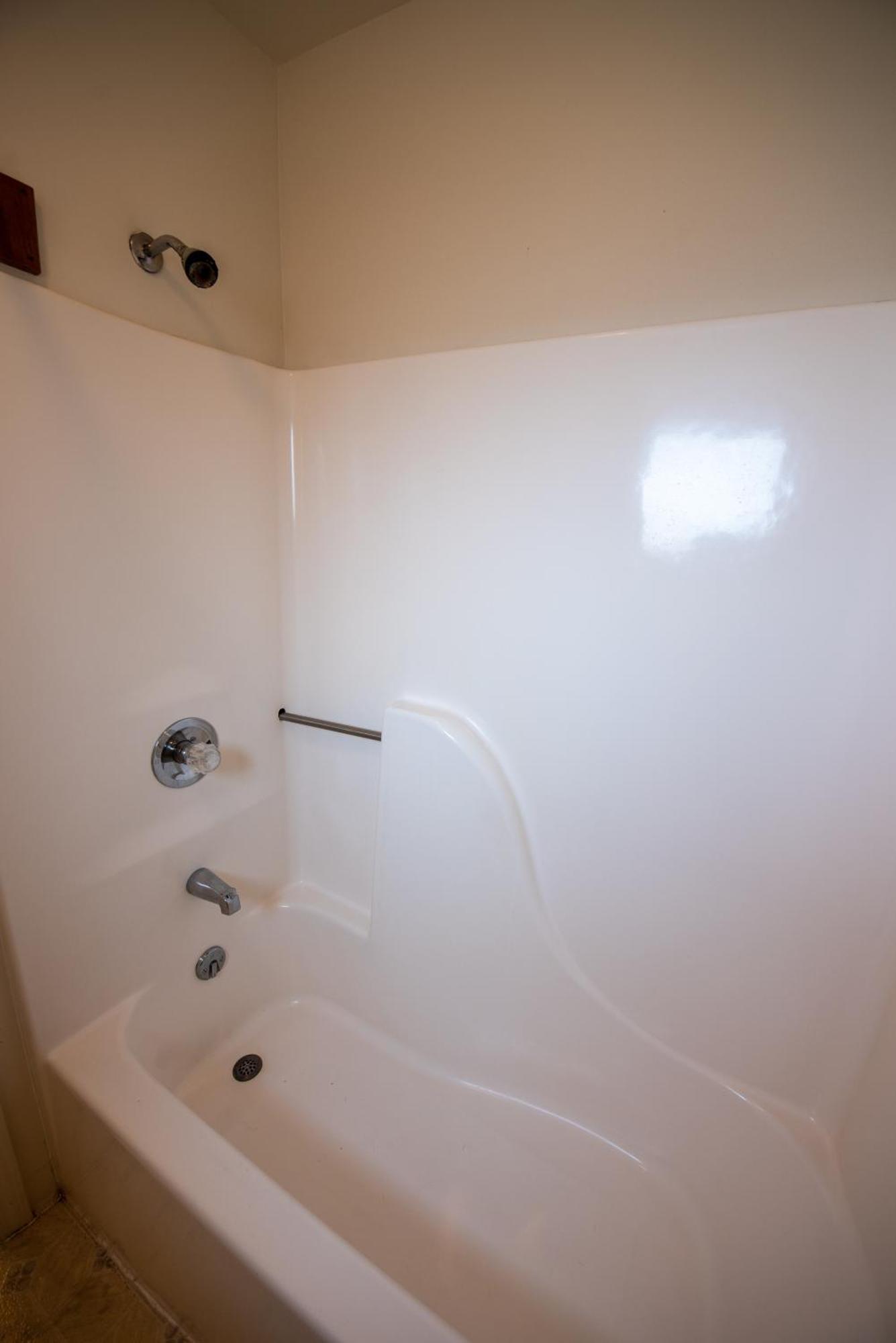 Bridgeview Motel Маккино Сити Экстерьер фото