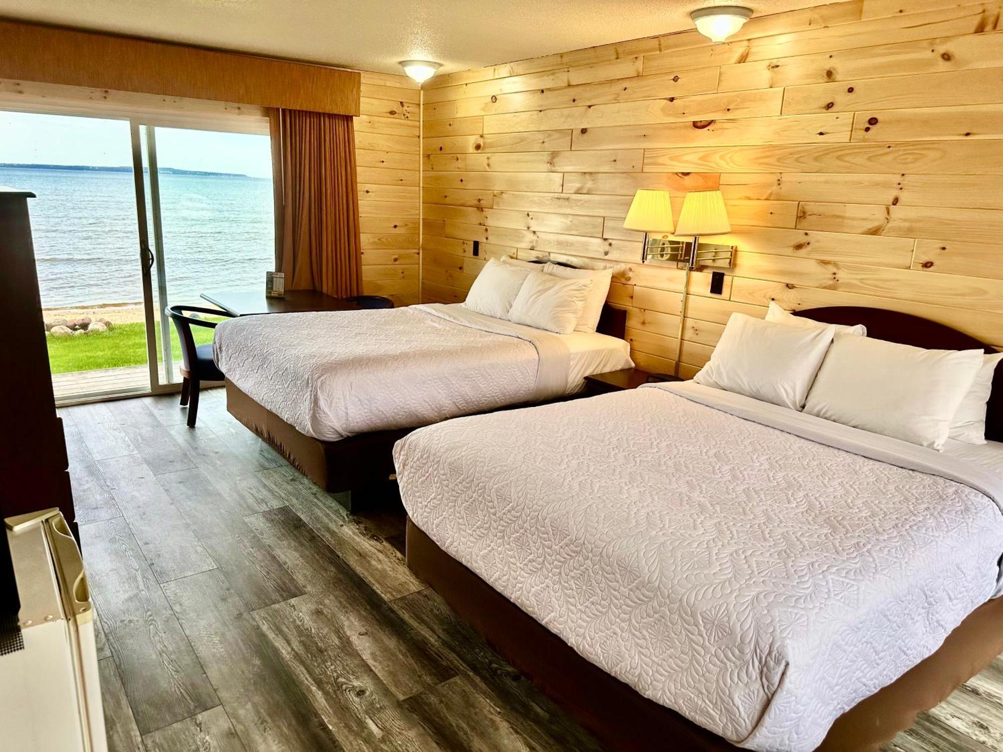 Bridgeview Motel Маккино Сити Экстерьер фото